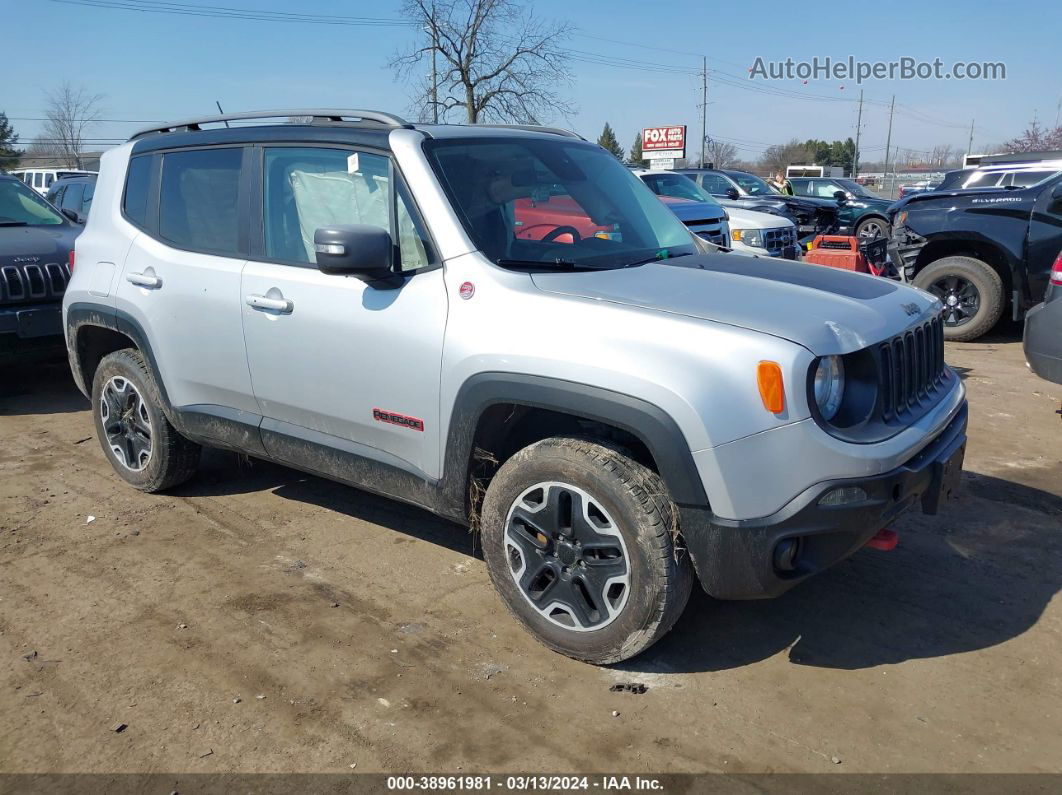 2015 Jeep Renegade Trailhawk Silver vin: ZACCJBCTXFPB32665