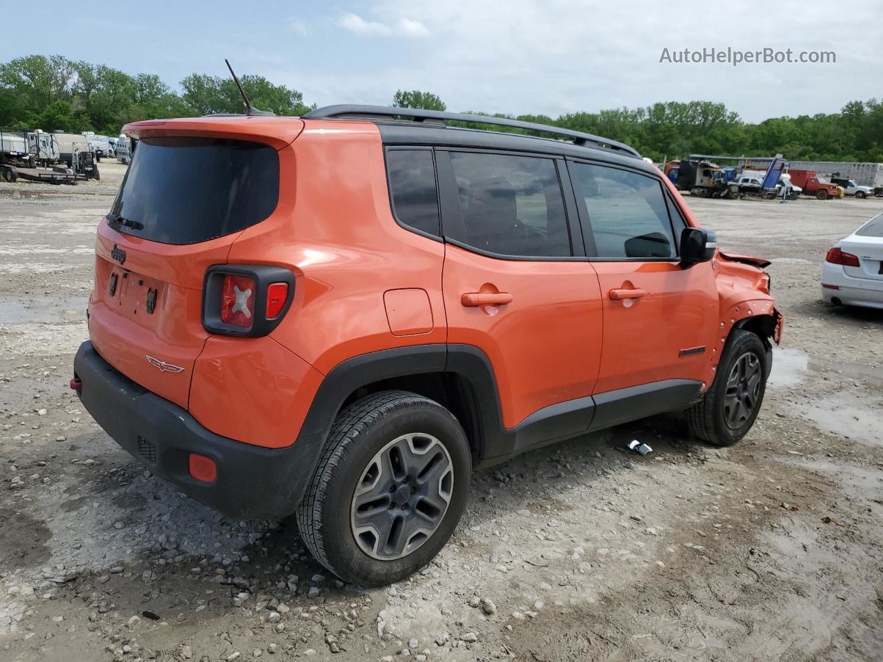 2015 Jeep Renegade Trailhawk Orange vin: ZACCJBCTXFPB37574