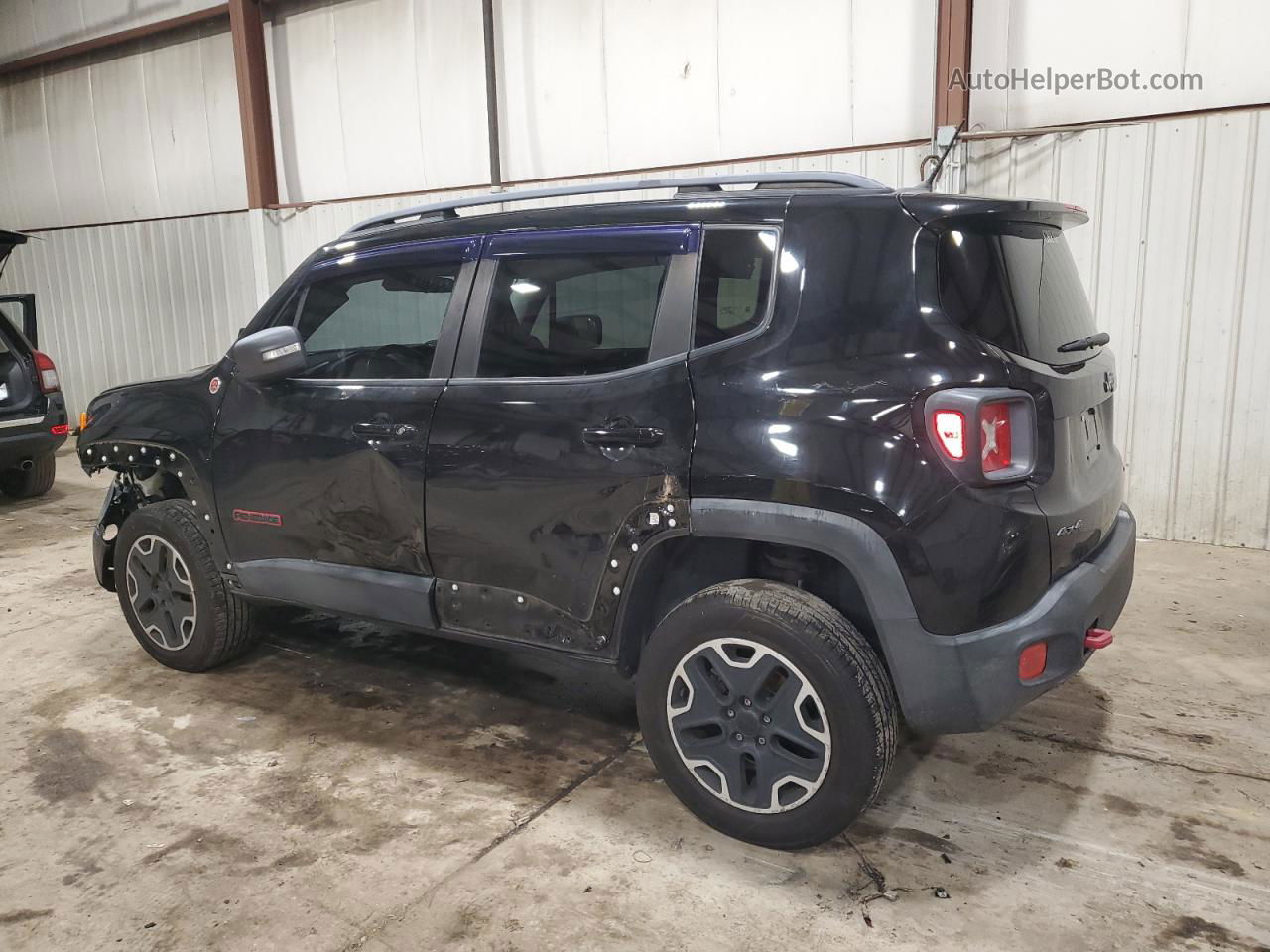 2015 Jeep Renegade Trailhawk Черный vin: ZACCJBCTXFPC41868