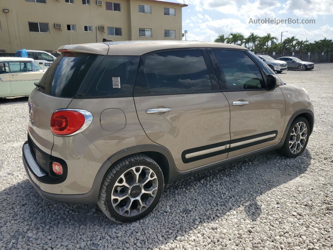 2014 Fiat 500l Trekking Tan vin: ZFBCFADH1EZ009443