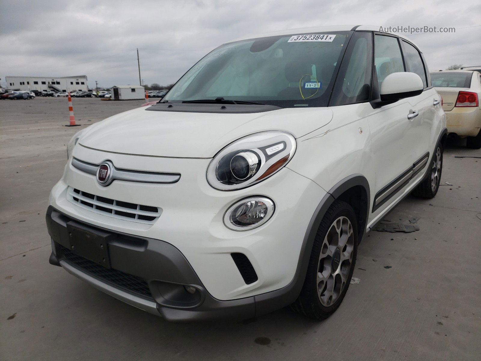 fiat 500l trekking white