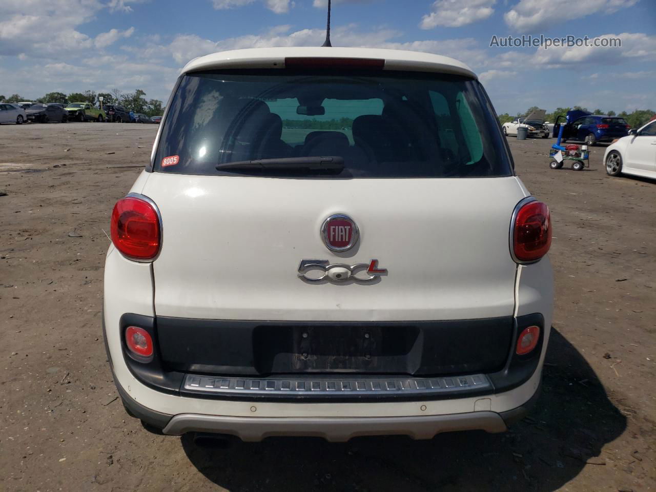 2014 Fiat 500l Trekking White vin: ZFBCFADH2EZ006213