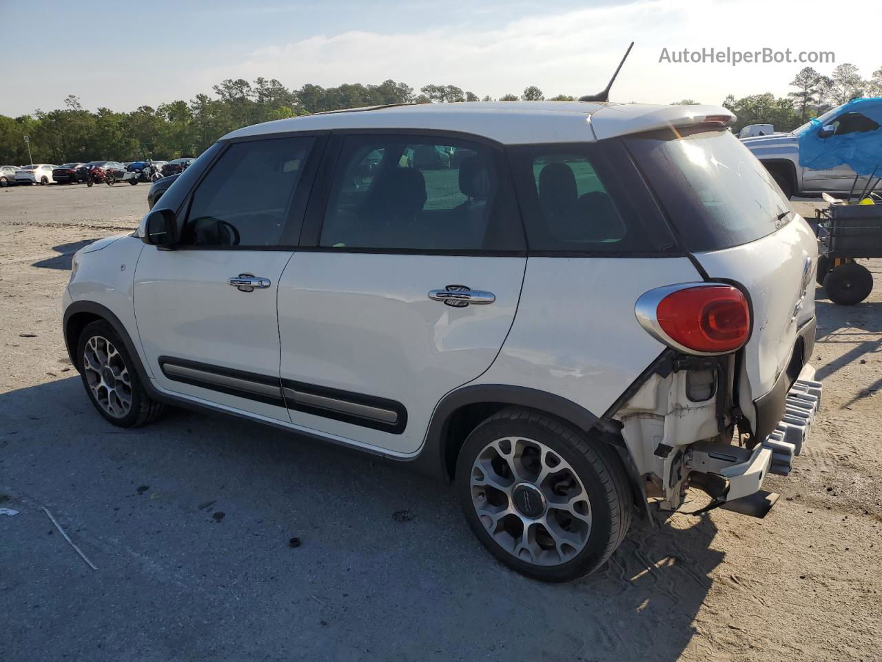 2014 Fiat 500l Trekking White vin: ZFBCFADH9EZ022327