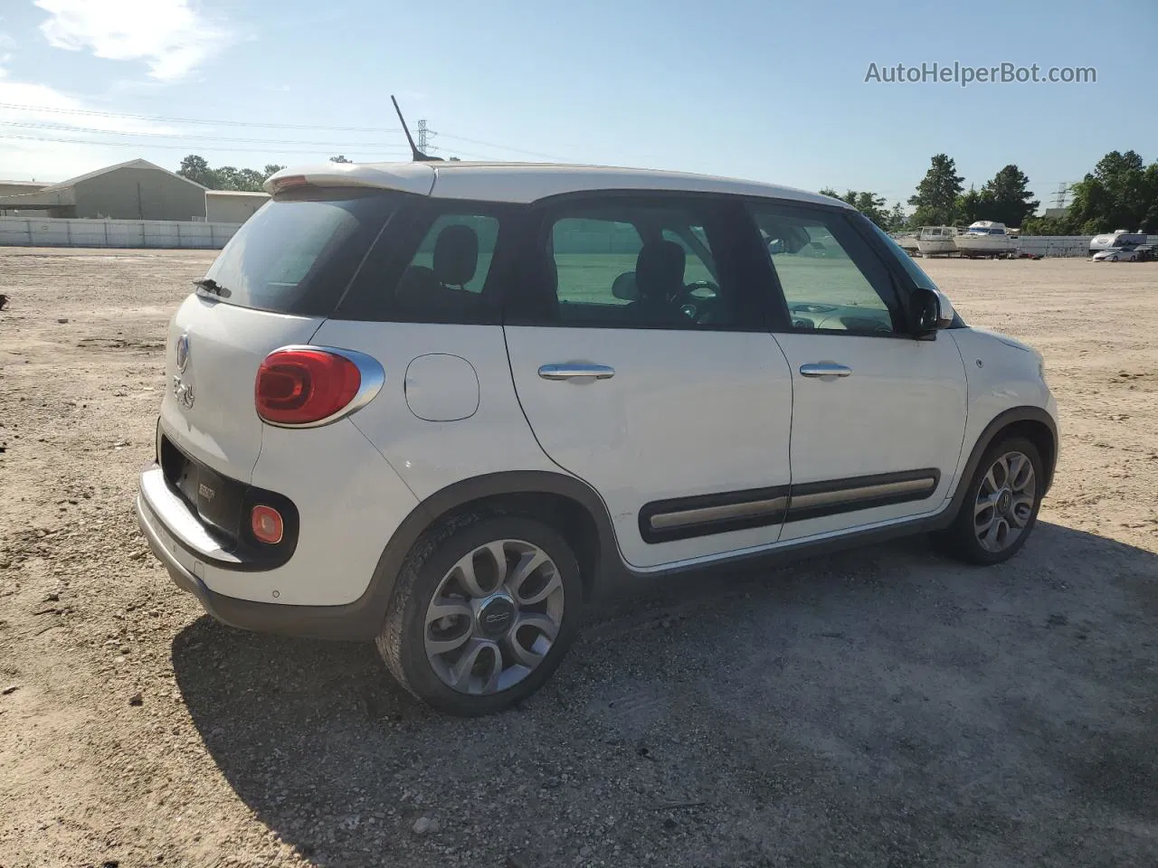 2014 Fiat 500l Trekking White vin: ZFBCFADHXEZ029397