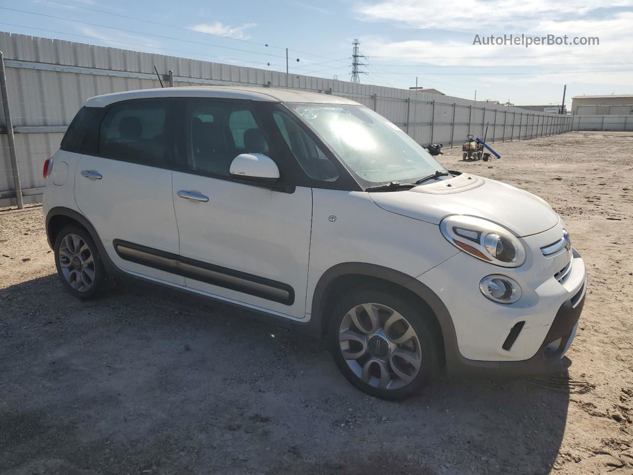 2014 Fiat 500l Trekking White vin: ZFBCFADHXEZ029397