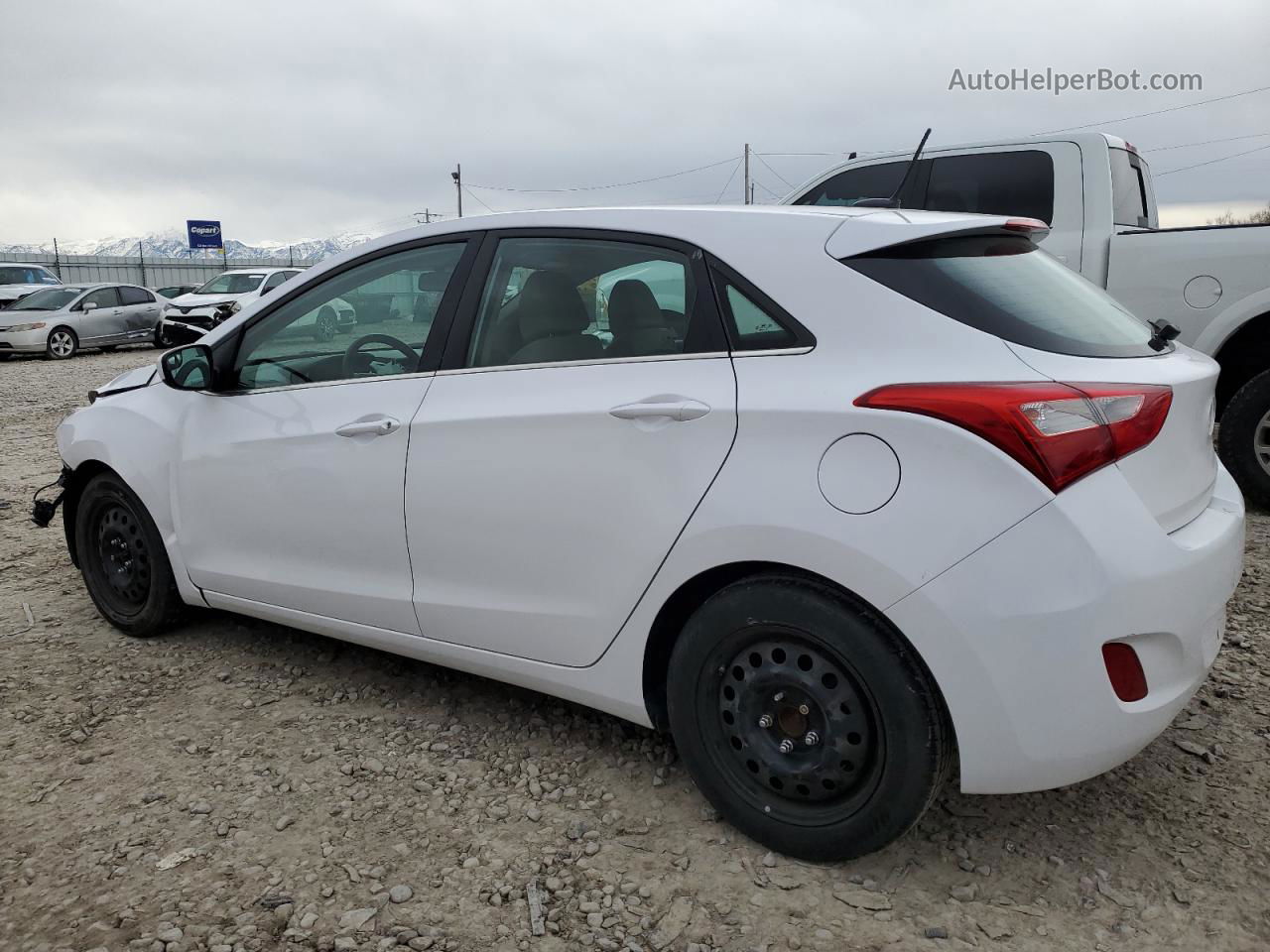 2016 Hyundai Elantra Gt  White vin: KMHD35LH4GU261377